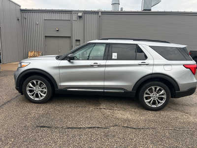 2022 Ford Explorer, $32495. Photo 4