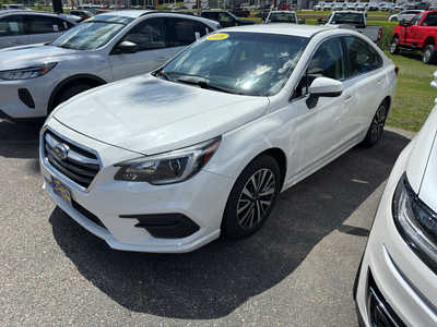 2018 Subaru Legacy, $14995. Photo 2