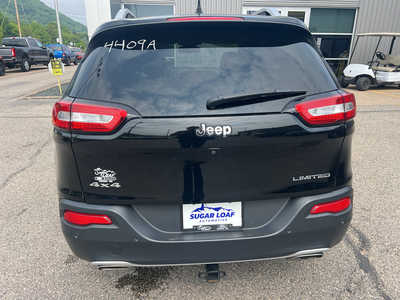 2018 Jeep Cherokee, $17770. Photo 5