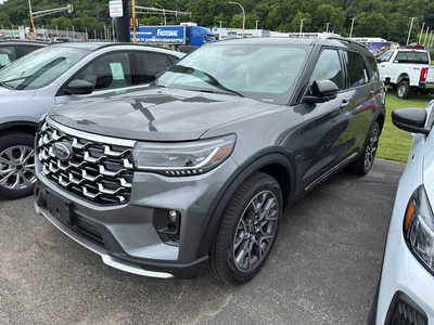 2025 Ford Explorer, $58124. Photo 2