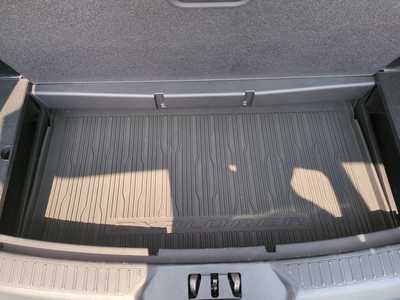 2023 Ford Explorer, $39695. Photo 11
