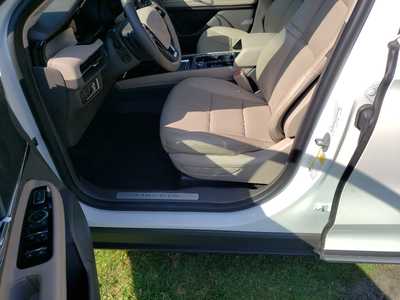 2023 Lincoln Corsair, $32700. Photo 10