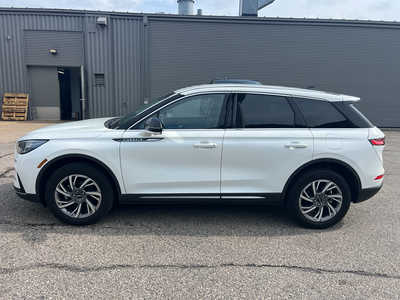 2023 Lincoln Corsair, $32995. Photo 3