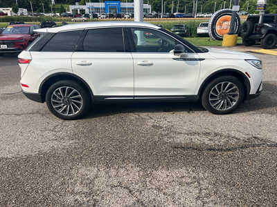 2023 Lincoln Corsair, $38395. Photo 8
