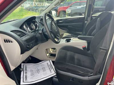 2016 Dodge Caravan, Grand, $7495. Photo 5