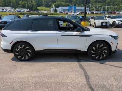 2024 Lincoln Nautilus, $53995. Photo 5