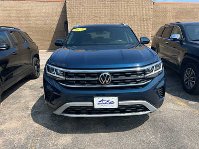 2022 Volkswagen Atlas, $30695. Photo 3