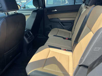 2022 Volkswagen Atlas, $30695. Photo 7