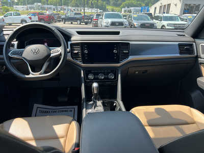 2022 Volkswagen Atlas, $30695. Photo 8
