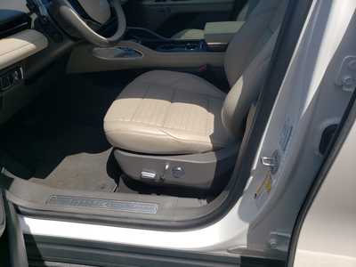 2024 Lincoln Nautilus, $50995. Photo 11