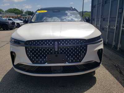 2024 Lincoln Nautilus, $50995. Photo 2