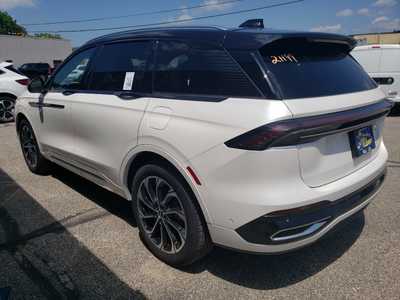 2024 Lincoln Nautilus, $50995. Photo 4