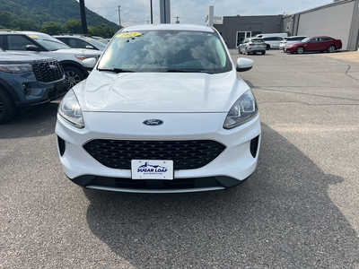 2021 Ford Escape, $22295. Photo 3