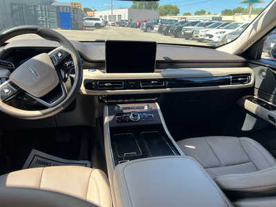 2020 Lincoln Aviator, $33995. Photo 10