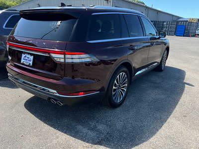 2020 Lincoln Aviator, $33995. Photo 5