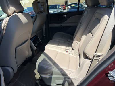 2020 Lincoln Aviator, $33995. Photo 9