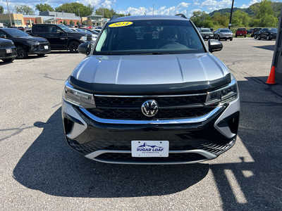 2024 Volkswagen Taos, $23995. Photo 2