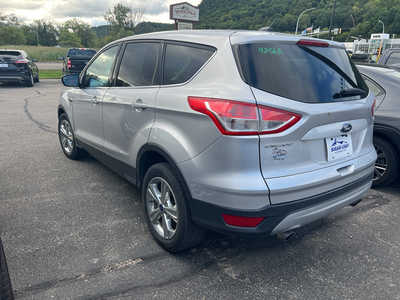 2016 Ford Escape, $9995. Photo 4