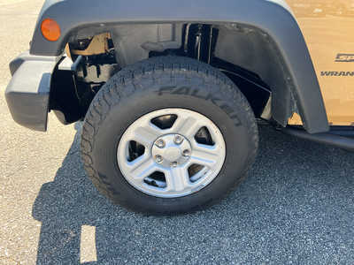 2013 Jeep Wrangler, $14495. Photo 11