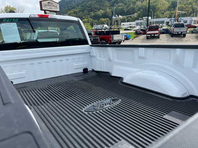 2022 Ford F150 Reg Cab, $33500. Photo 7