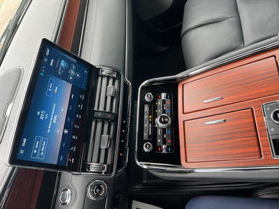 2024 Lincoln Navigator L, $77995. Photo 12