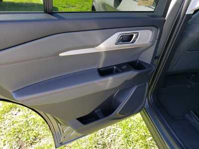 2025 Ford Explorer, $44917. Photo 11