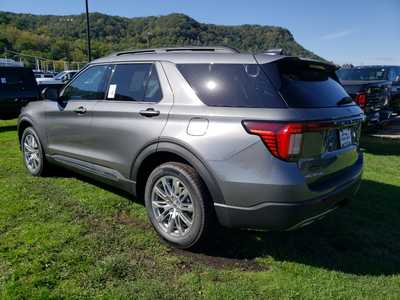 2025 Ford Explorer, $44917. Photo 4