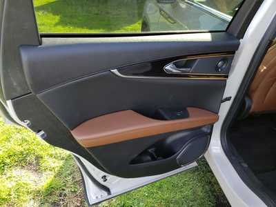 2022 Lincoln Nautilus, $38500. Photo 10