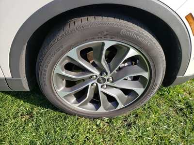 2022 Lincoln Nautilus, $38500. Photo 7