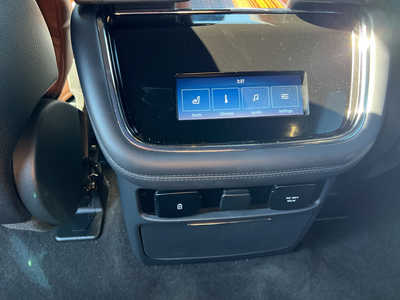 2024 Lincoln Navigator L, $77995. Photo 9