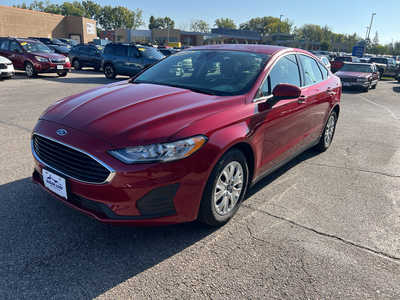 2020 Ford Fusion, $16600. Photo 3