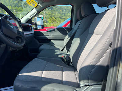 2024 Ford F350 Crew Cab, $56500. Photo 6