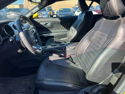 2017 Ford Mustang, $31995. Photo 6
