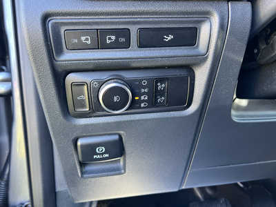 2023 Ford F150 Crew Cab, $38000. Photo 11