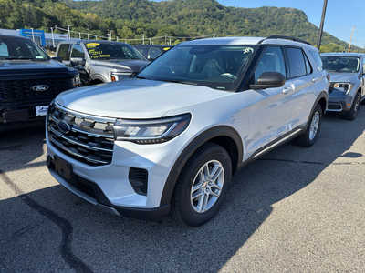 2025 Ford Explorer, $42552. Photo 2