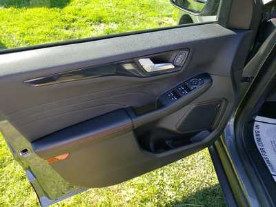 2024 Ford Escape, $24500. Photo 9