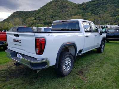 2021 GMC 2500 Crew Cab, $43250. Photo 6