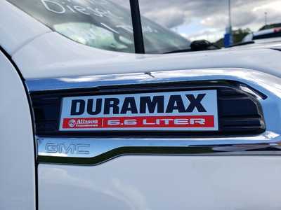 2021 GMC 2500 Crew Cab, $43250. Photo 8