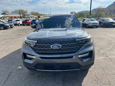 2023 Ford Explorer, $36500. Photo 2