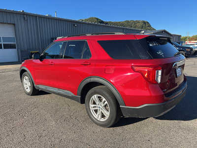 2022 Ford Explorer, $31500. Photo 4