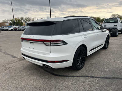 2024 Lincoln Aviator, $56500. Photo 3