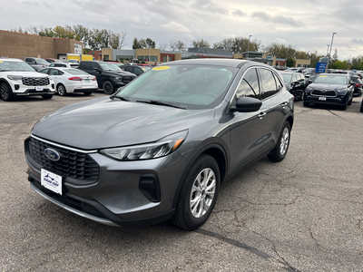 2024 Ford Escape, $23500. Photo 3