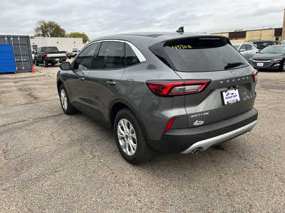 2024 Ford Escape, $23500. Photo 4