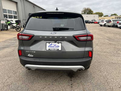 2024 Ford Escape, $23500. Photo 6