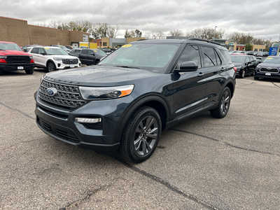 2022 Ford Explorer, $34500. Photo 2