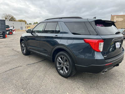 2022 Ford Explorer, $34500. Photo 3
