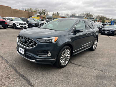 2024 Ford Edge, $35000. Photo 2