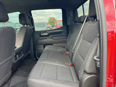 2022 Chevrolet 1500 Crew Cab, $46500. Photo 6