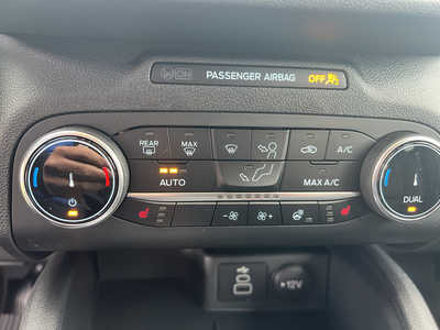 2025 Ford Escape, $28683. Photo 11