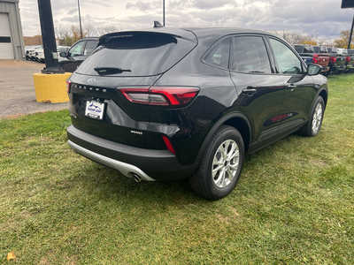 2025 Ford Escape, $28683. Photo 3